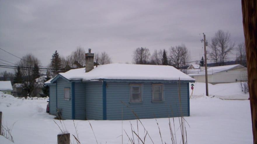 306 Elliott Street - Front and North Elevation