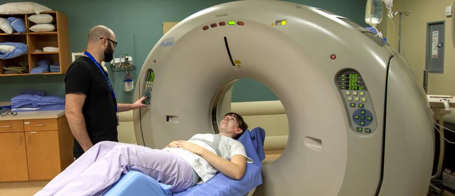 hospital ct-scanner